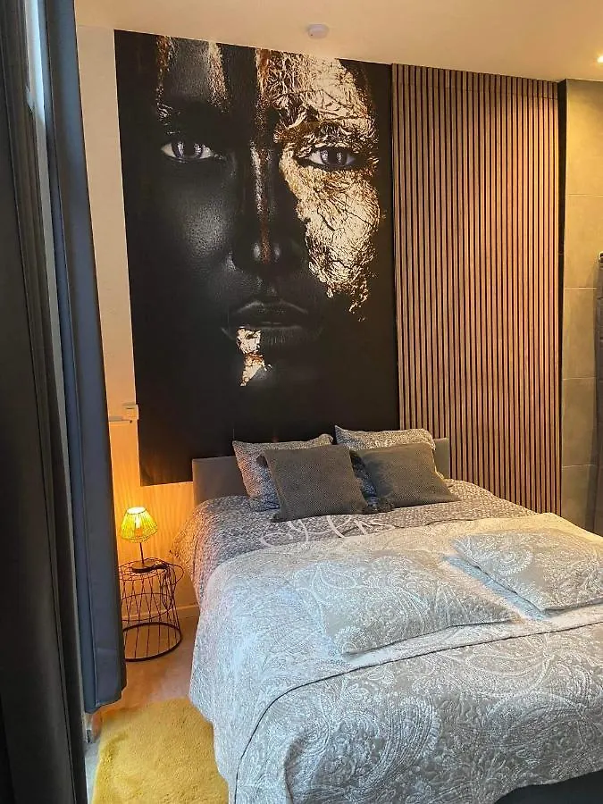 Garden Suite In City Center Amberes Apartamento